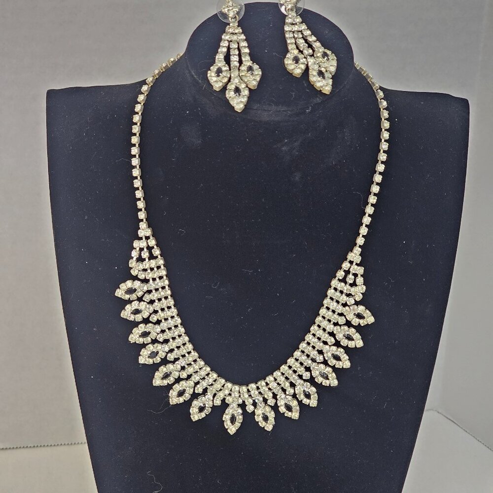 Vintage Silver Tone Rhinestone Necklace And Earrings Women Jewelry Unmarked